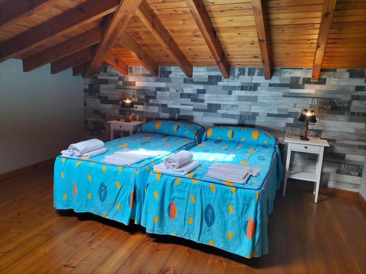 Llames de Parres Apartamentos La Corona מראה חיצוני תמונה